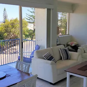  Apartment Perched Above The Waves At Kings Australia