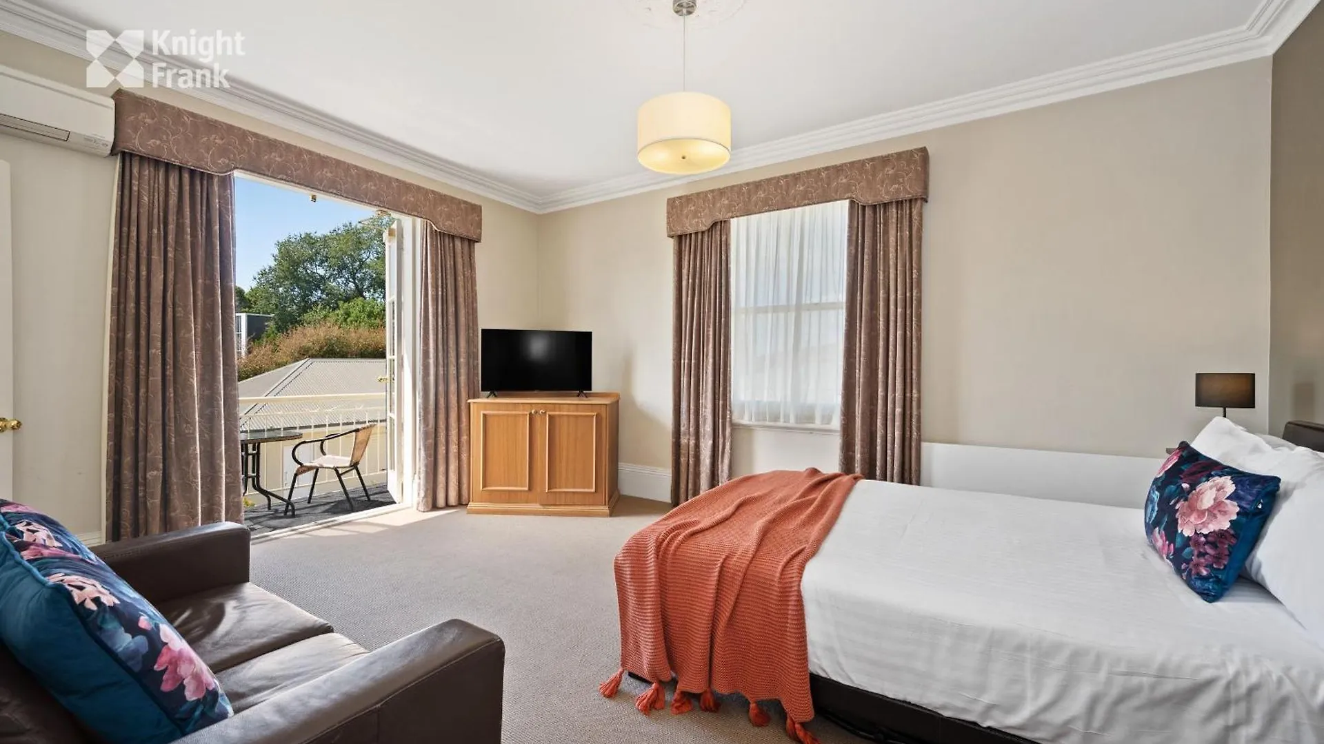 **** Bed & Breakfast Clydesdale Manor Bed and Breakfast Hobart Australia