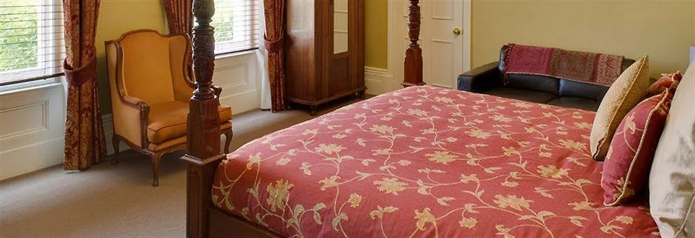 Clydesdale Manor Bed and Breakfast Hobart Bed & Breakfast